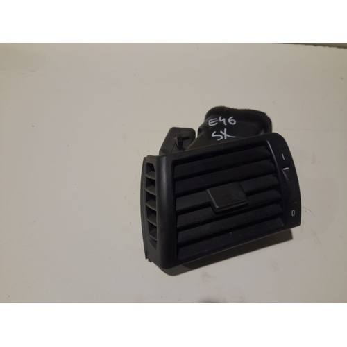 Bocchetta aria cruscotto lato guida BMW Serie 3 E46 Berlina del 1998 - 2001