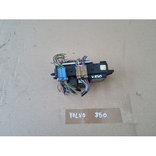 Scatola porta fusibili VOLVO 850 S. Wagon del 1992 - 2001