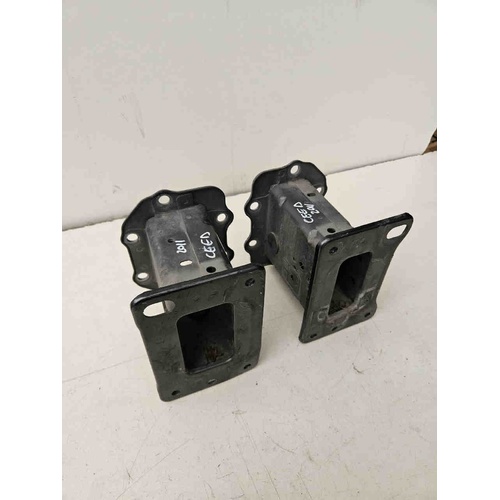 Coppia Longheroni Anteriori DX e SX KIA Cee'd 1° Serie del 2006 - 2012