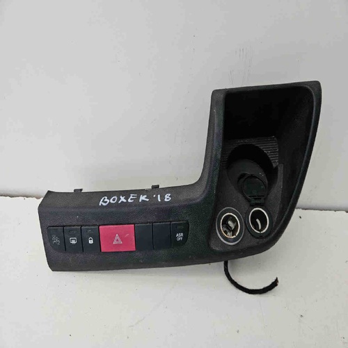 Pulsante Quattro 4 frecce PEUGEOT Boxer 4° Serie del 2011