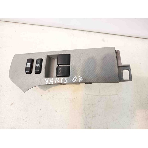 Pulsantiera Anteriore Sinistra TOYOTA Yaris Serie (05>08) del 2005 - 2008