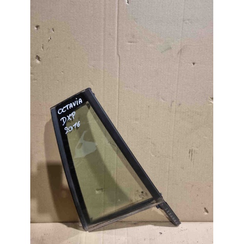 Vetro fisso posteriore DX SKODA Octavia S.Wagon 5° Serie (5E5) (16>20) del 2016 - 2020