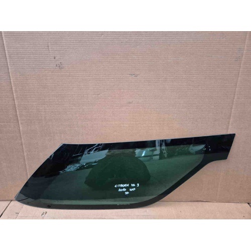Vetro fisso posteriore DX CITROEN DS3 Serie (09>) del 2009