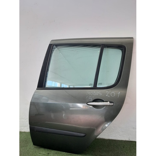 Porta posteriore sinistra Renault Modus del 2005 1.5 Diesel