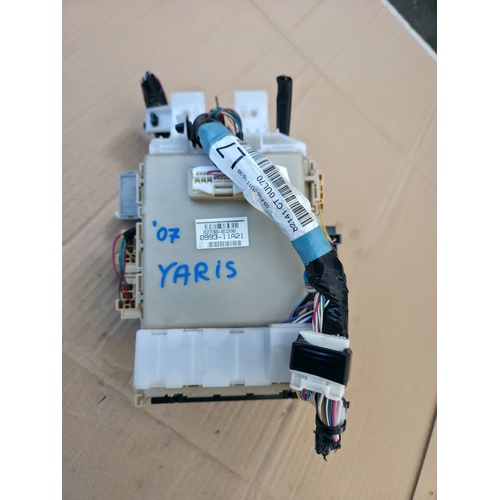 Centralina Porta Fusibili TOYOTA Yaris Serie (05>08) del 2005 - 2008