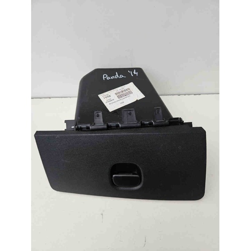 Cassetto porta oggetti FIAT Panda 3° Serie del 2012