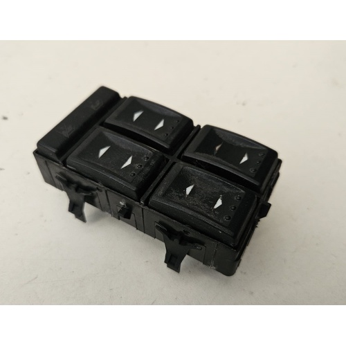 Pulsantiera alzavetri centrale FORD Mondeo S. Wagon 5° Serie del 2005 - 2007