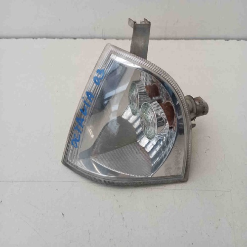 Freccia fanalino ant sx SKODA Octavia S. Wagon 2° Serie del 2000 - 2004