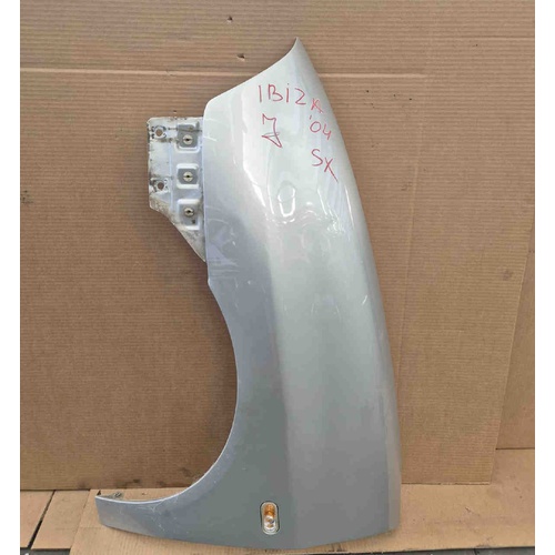 Parafango Anteriore Sinistro SEAT Ibiza Serie (02>05) del 2002 - 2005