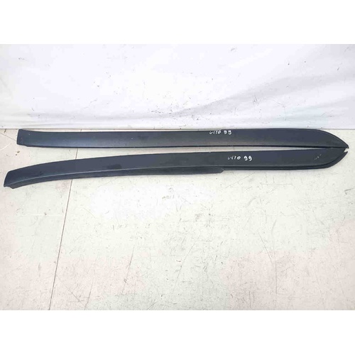 Modanatura parabrezza MERCEDES Vito W638 del 1995 - 2003