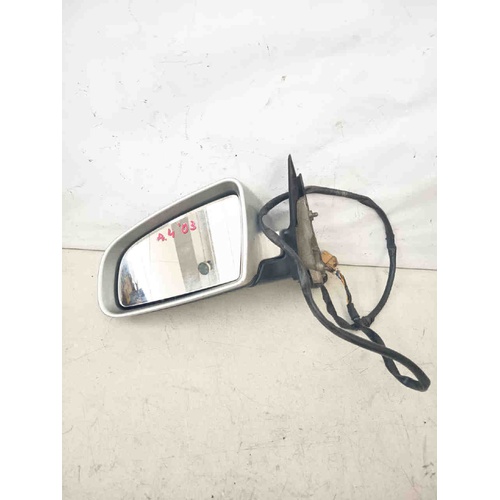 Specchietto Retrovisore Sinistro AUDI A4 Avant (8E) (00>04) del 2000 - 2004