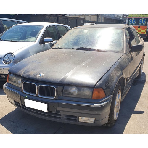 Ricambi usati BMW 316i 1.6 B del 1993