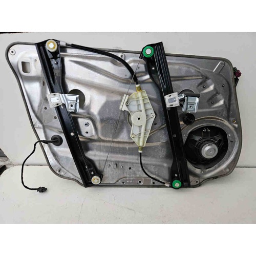 Meccanismo alzavetro Ant. DX MERCEDES Classe C S. Wagon W204 del 2007
