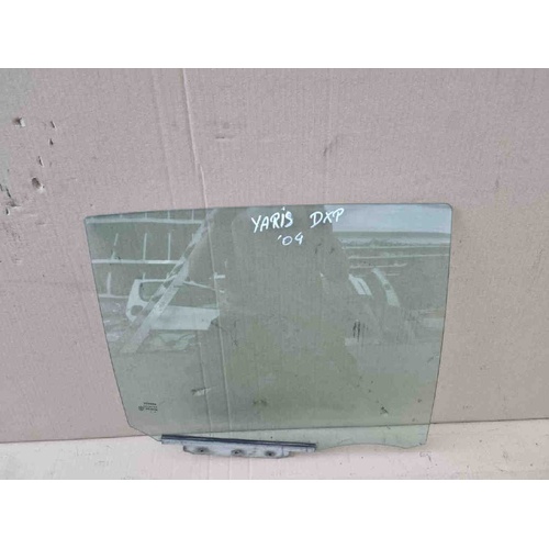Vetro scendente posteriore destro TOYOTA Yaris Serie (03>05) del 2003 - 2005