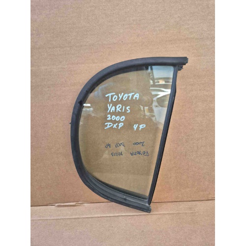 Vetro fisso posteriore DX TOYOTA Yaris Serie (99>03) del 1999 - 2003
