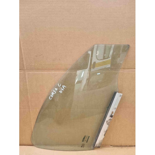 Vetro scendente anteriore sinistro OPEL Corsa C 5P 1° Serie del 2000 - 2003