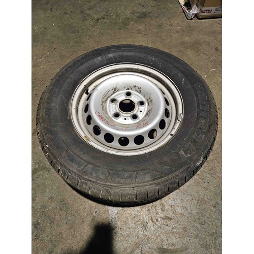 Ruota anteriore VOLKSWAGEN Crafter Serie (17>) del 2017