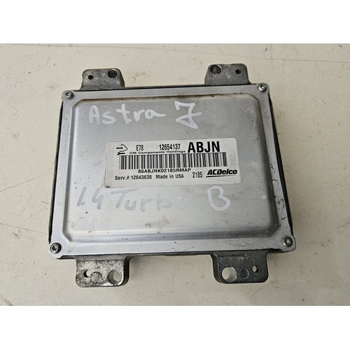 Centralina motore OPEL Astra J 2° Serie del 2011