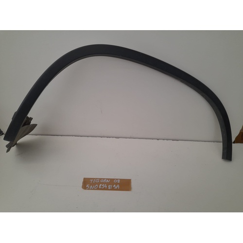 Modanatura parafango post SX guida VOLKSWAGEN Tiguan 1° Serie del 2007 - 2011