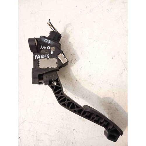 Pedale acceleratore TOYOTA Yaris Serie (05>08) del 2005 - 2008