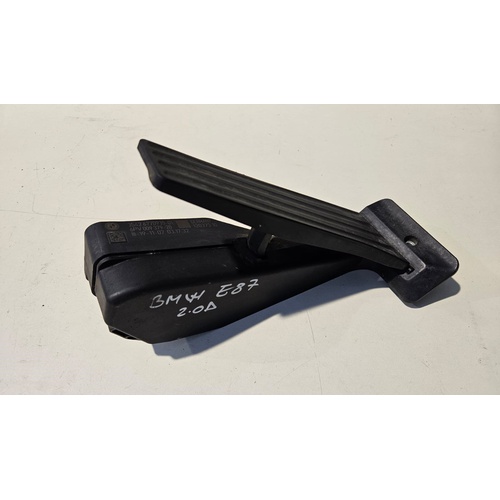 Pedale acceleratore BMW Serie 1 Serie (E87) (04>07) del 2004 - 2007