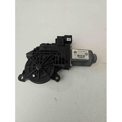 Motorino Alzavetro anteriore destra VOLKSWAGEN Polo 4° Serie del 2001 - 2009