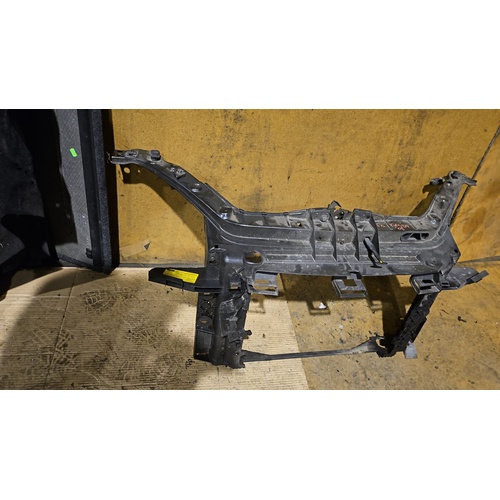 Rivestimento anteriore FORD Fiesta 4° Serie del 2002 - 2005