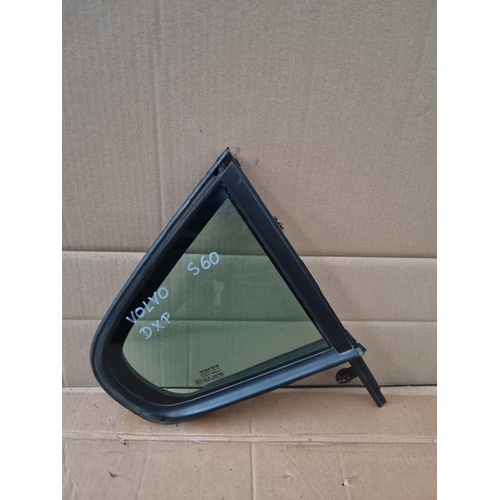 Vetro fisso posteriore DX VOLVO S60 1° Serie del 2000 - 2009