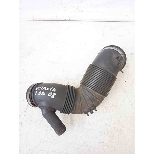 Tubo aspirazione filtro aria SKODA Octavia S. Wagon 3° Serie del 2004 - 2008