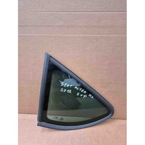 Vetro fisso posteriore SX SEAT Altea Berlina del 2004