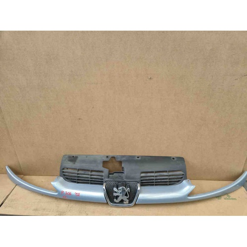Mascherina anteriore PEUGEOT 206 Cabrio 1° Serie del 1998 - 2003