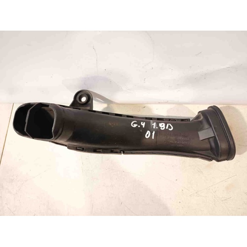 Tubo aspirazione filtro aria VOLKSWAGEN Golf 4 Berlina (97>03) del 1997 - 2003