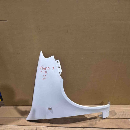 Parafango Anteriore Destro FIAT Punto Berlina 5P 3° Serie del 2003