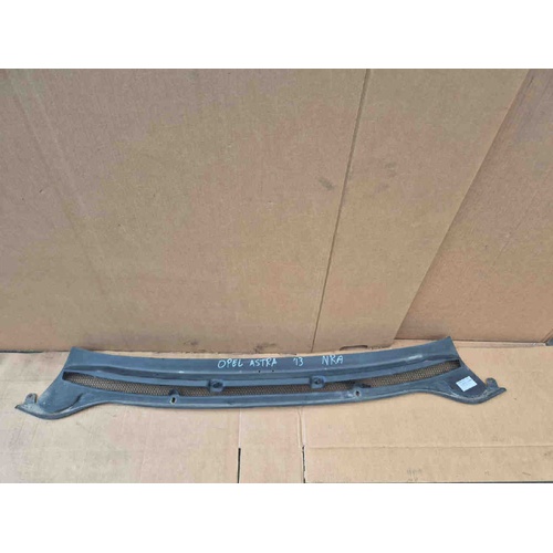 Griglia Gocciolatoio ant. OPEL Astra J 2° Serie del 2011