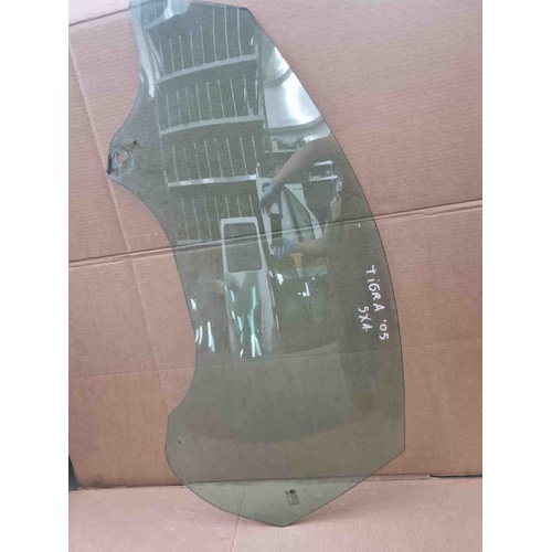 Vetro scendente anteriore sinistro OPEL Tigra TwinTop del 2003 - 2009