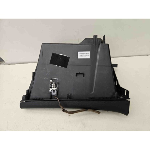 Vano portaoggetti OPEL Astra J 2° Serie del 2011