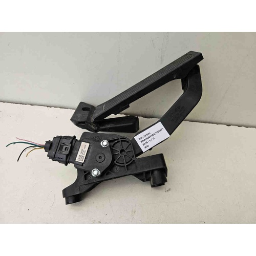 Pedale acceleratore KIA Carens Serie (13>18) del 2013 - 2018