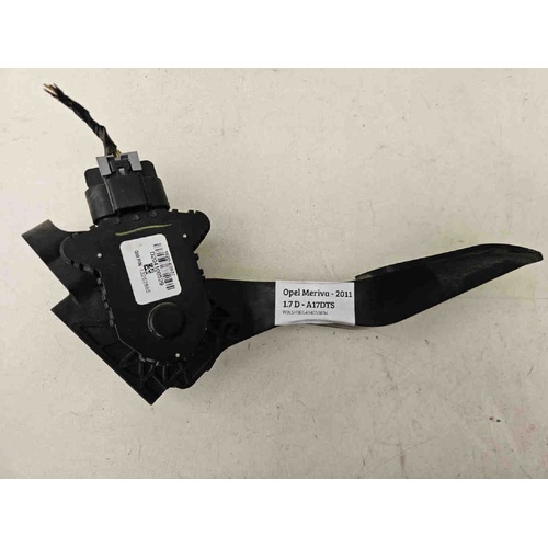Pedale acceleratore OPEL Meriva 3° Serie del 2010