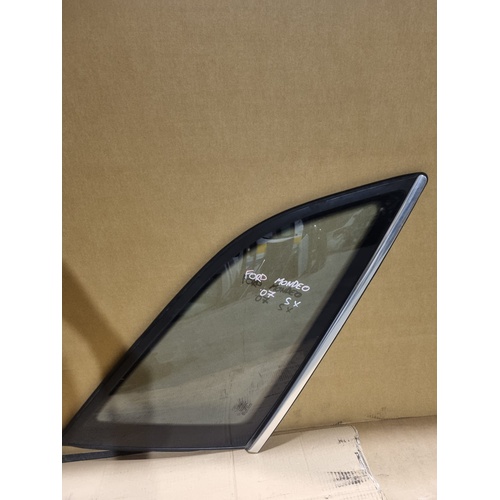 Vetro fisso posteriore SX FORD Mondeo Berlina 5° Serie del 2005 - 2007