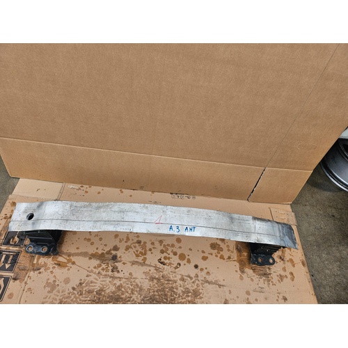 Rinforzo Paraurti anteriore AUDI A3 Serie (8P1) (05>08) del 2005 - 2008