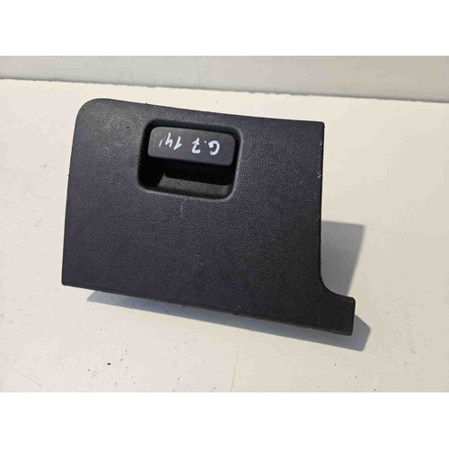 Cassetto porta oggetti VOLKSWAGEN Golf 7 Variant (12>) del 2012 - 2017