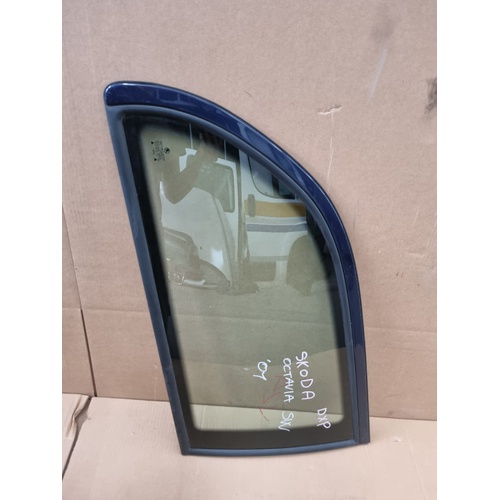 Vetro fisso posteriore DX SKODA Octavia Berlina 2° Serie del 2000 - 2004