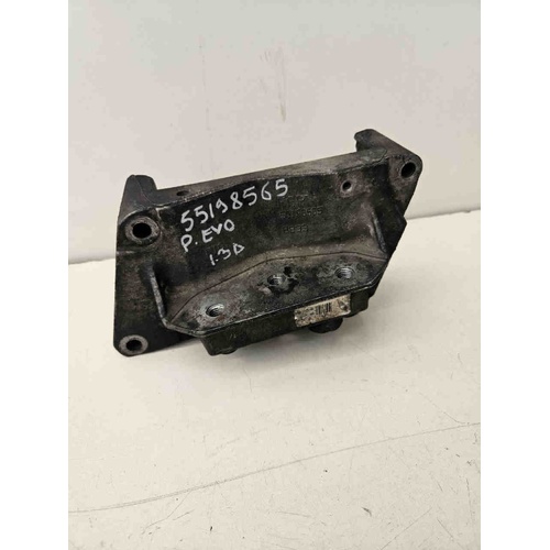 Staffa supporto motore FIAT Punto EVO del 2009 - 2012