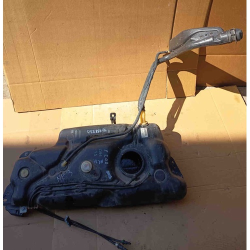 Serbatoio carburante Peugeot 208 del 2016 1.4 Diesel