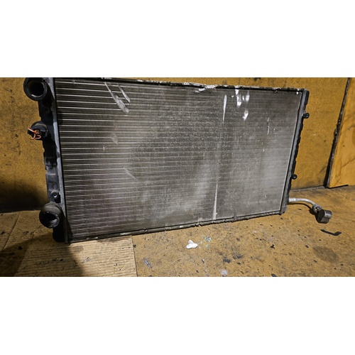 Kit Radiatori VOLKSWAGEN Polo 3° Serie del 1994 - 2001