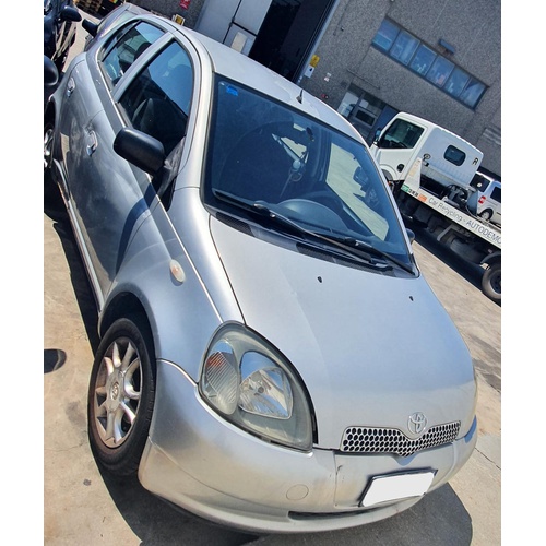Ricambi usati Toyota Yaris 1.0 B del 2001