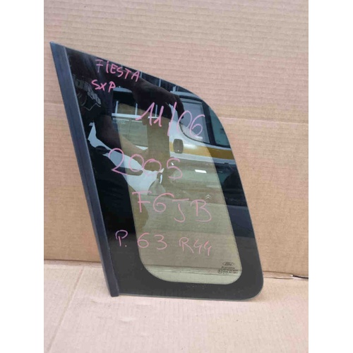 Vetro fisso posteriore SX FORD Fiesta 5° Serie del 2005 - 2008
