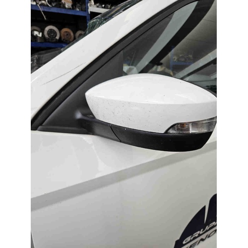 Specchietto Retrovisore Sinistro SKODA Fabia Berlina 3° Serie del 2015 - 2021