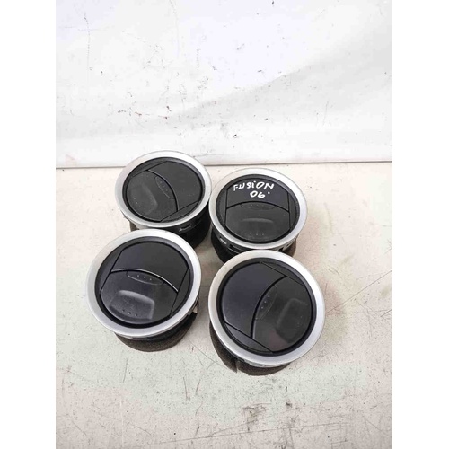 Bocchette Aria Cruscotto FORD Fusion 2° Serie del 2005 - 2009