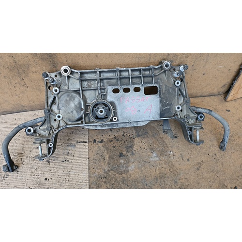 Culla Motore VOLKSWAGEN Passat Berlina 4° Serie del 2005 - 2010